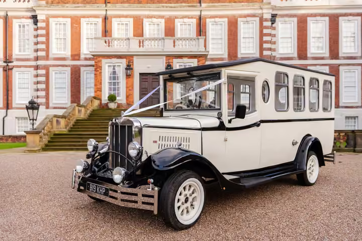 The Asquith wedding car for hire